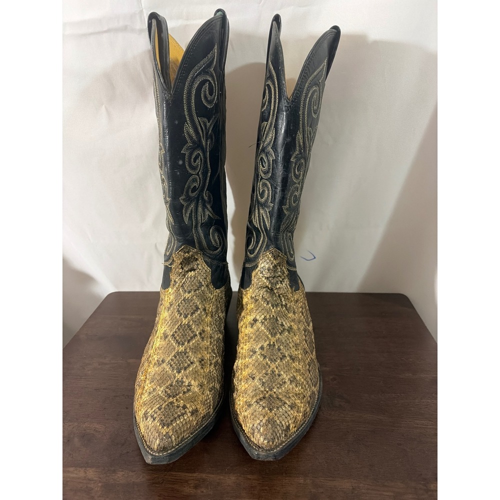 Nocona 2147 Rattlesnake Boots Mens 10 D Pointed Toe USA